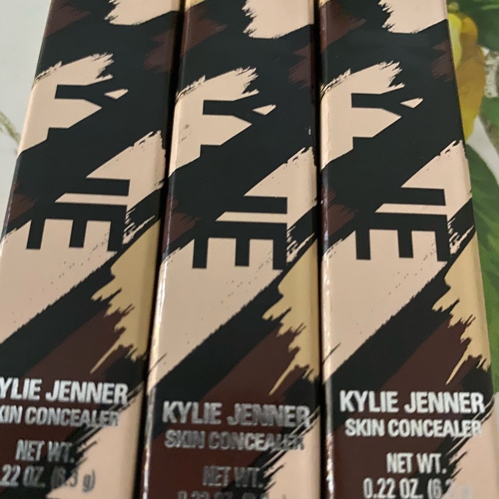 3 Kylie concealer MAPLE shade from ulta